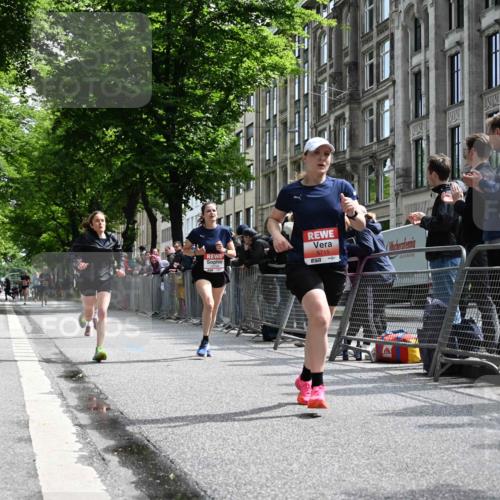 14.06.2026 - REWE Women's Run J. Mangold http://msf.ph/oto/9757091 14.06.2026 10:54:19 Ziel 5051, 5434, 5516, 5715, 10728 meine-sportfotos.de