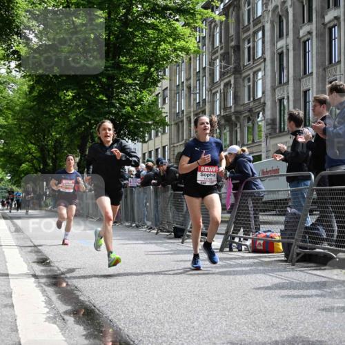14.06.2026 - REWE Women's Run J. Mangold http://msf.ph/oto/9757100 14.06.2026 10:54:20 Ziel 5051, 5434, 5516, 5715, 10728 meine-sportfotos.de