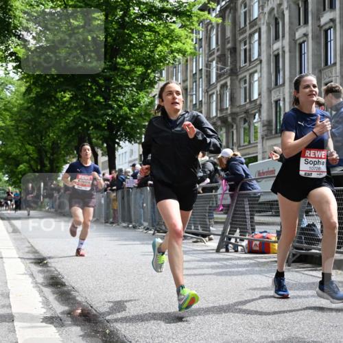14.06.2026 - REWE Women's Run J. Mangold http://msf.ph/oto/9757108 14.06.2026 10:54:21 Ziel 5516, 5715, 10728 meine-sportfotos.de
