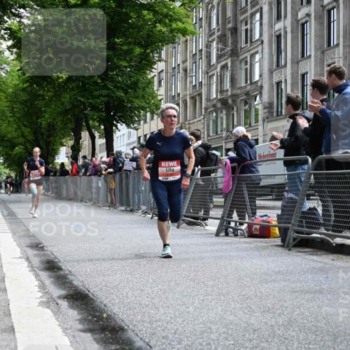 14.06.2026 - REWE Women's Run J. Mangold http://msf.ph/oto/9757122 14.06.2026 10:54:29 Ziel 5189, 5613, 5707 meine-sportfotos.de