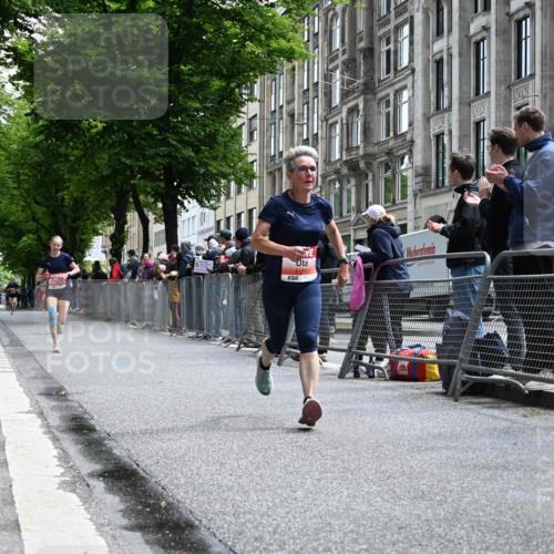 14.06.2026 - REWE Women's Run J. Mangold http://msf.ph/oto/9757124 14.06.2026 10:54:29 Ziel 5189, 5613, 5707 meine-sportfotos.de