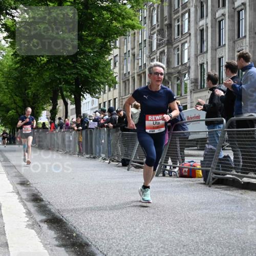 14.06.2026 - REWE Women's Run J. Mangold http://msf.ph/oto/9757127 14.06.2026 10:54:29 Ziel 5189, 5613, 5707 meine-sportfotos.de