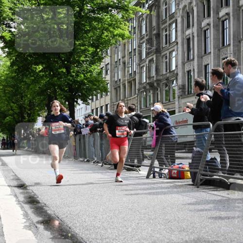 14.06.2026 - REWE Women's Run J. Mangold http://msf.ph/oto/9757161 14.06.2026 10:54:37 Ziel 5594, 5707, 5916 meine-sportfotos.de
