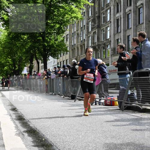 14.06.2026 - REWE Women's Run J. Mangold http://msf.ph/oto/9757179 14.06.2026 10:54:45 Ziel 5096 meine-sportfotos.de