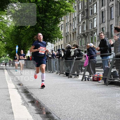 14.06.2026 - REWE Women's Run J. Mangold http://msf.ph/oto/9757210 14.06.2026 10:55:13 Ziel 5308, 5695, 5702 meine-sportfotos.de