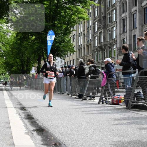 14.06.2026 - REWE Women's Run J. Mangold http://msf.ph/oto/9757236 14.06.2026 10:55:17 Ziel 5287, 5308, 5695, 5702 meine-sportfotos.de