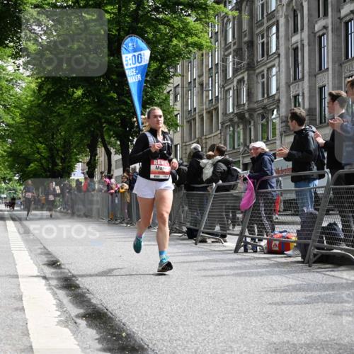 14.06.2026 - REWE Women's Run J. Mangold http://msf.ph/oto/9757242 14.06.2026 10:55:17 Ziel 5287, 5308, 5695, 5702 meine-sportfotos.de