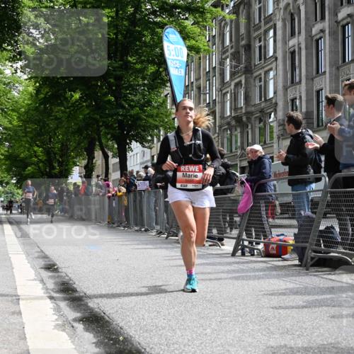 14.06.2026 - REWE Women's Run J. Mangold http://msf.ph/oto/9757246 14.06.2026 10:55:18 Ziel 5287, 5308, 5695 meine-sportfotos.de