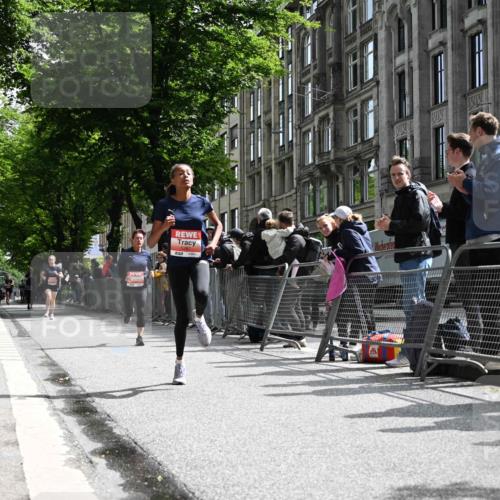 14.06.2026 - REWE Women's Run J. Mangold http://msf.ph/oto/9757254 14.06.2026 10:55:22 Ziel 5250, 5287, 5695, 6069 meine-sportfotos.de
