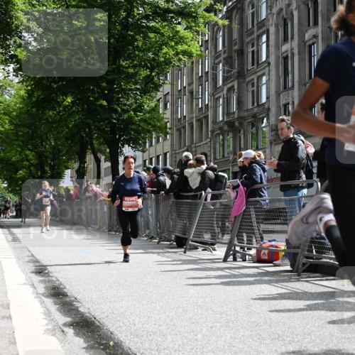 14.06.2026 - REWE Women's Run J. Mangold http://msf.ph/oto/9757263 14.06.2026 10:55:23 Ziel 5250, 5287, 6069 meine-sportfotos.de