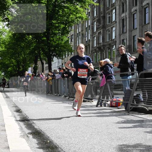 14.06.2026 - REWE Women's Run J. Mangold http://msf.ph/oto/9757287 14.06.2026 10:55:28 Ziel 5250, 5789, 6069 meine-sportfotos.de