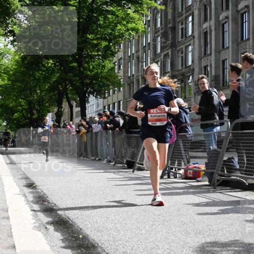14.06.2026 - REWE Women's Run J. Mangold http://msf.ph/oto/9757289 14.06.2026 10:55:28 Ziel 5250, 5789, 6069 meine-sportfotos.de