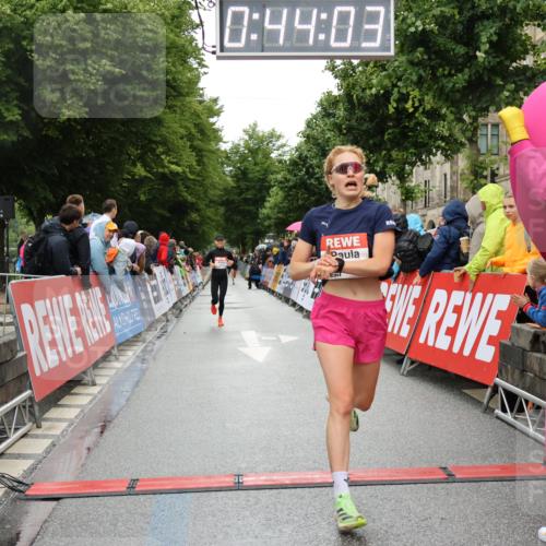 14.06.2026 - REWE Women's Run Strokosch-Dieckow http://msf.ph/oto/9757299 14.06.2026 09:44:26 Ziel 10245, 10481, 11447 meine-sportfotos.de