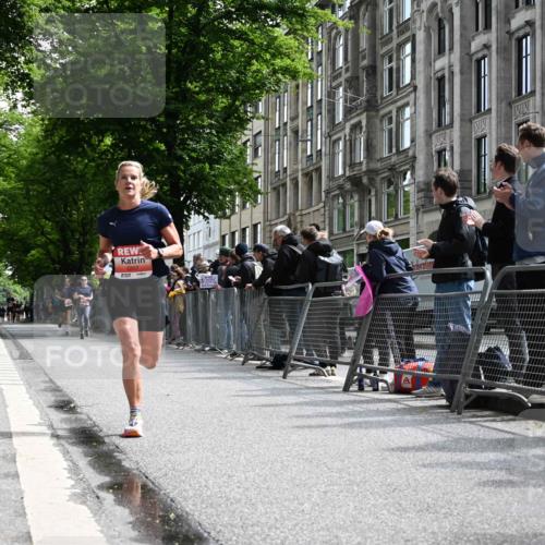 14.06.2026 - REWE Women's Run J. Mangold http://msf.ph/oto/9757305 14.06.2026 10:55:37 Ziel 5207 meine-sportfotos.de
