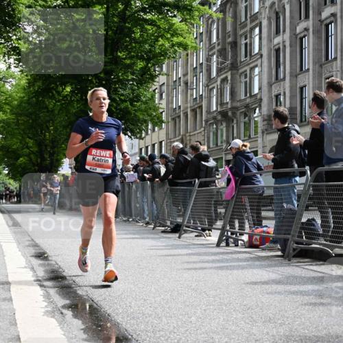 14.06.2026 - REWE Women's Run J. Mangold http://msf.ph/oto/9757308 14.06.2026 10:55:37 Ziel 5207 meine-sportfotos.de