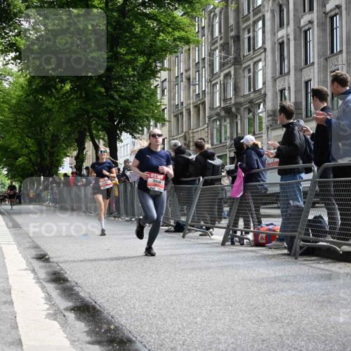 14.06.2026 - REWE Women's Run J. Mangold http://msf.ph/oto/9757318 14.06.2026 10:55:43 Ziel 5527, 5979 meine-sportfotos.de