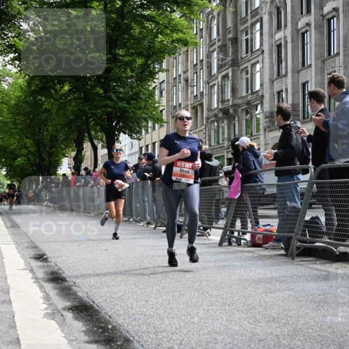 14.06.2026 - REWE Women's Run J. Mangold http://msf.ph/oto/9757324 14.06.2026 10:55:43 Ziel 5527, 5979 meine-sportfotos.de