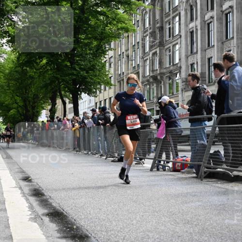 14.06.2026 - REWE Women's Run J. Mangold http://msf.ph/oto/9757338 14.06.2026 10:55:45 Ziel 5527, 5979 meine-sportfotos.de