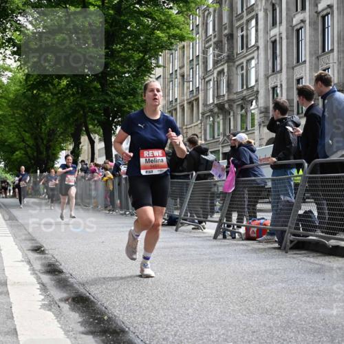 14.06.2026 - REWE Women's Run J. Mangold http://msf.ph/oto/9757353 14.06.2026 10:55:53 Ziel 5277, 5451, 5868 meine-sportfotos.de