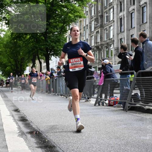 14.06.2026 - REWE Women's Run J. Mangold http://msf.ph/oto/9757355 14.06.2026 10:55:54 Ziel 5277, 5451, 5790, 5868 meine-sportfotos.de