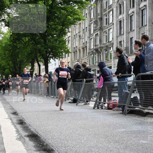 14.06.2026 - REWE Women's Run J. Mangold http://msf.ph/oto/9757402 14.06.2026 10:56:05 Ziel 5244, 5245, 5556, 5818 meine-sportfotos.de