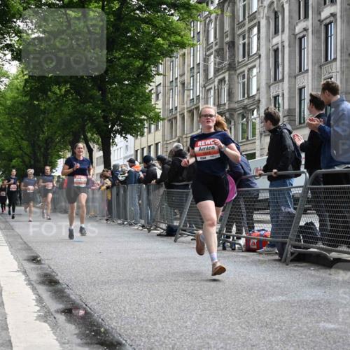 14.06.2026 - REWE Women's Run J. Mangold http://msf.ph/oto/9757411 14.06.2026 10:56:06 Ziel 5244, 5245, 5556, 5818 meine-sportfotos.de