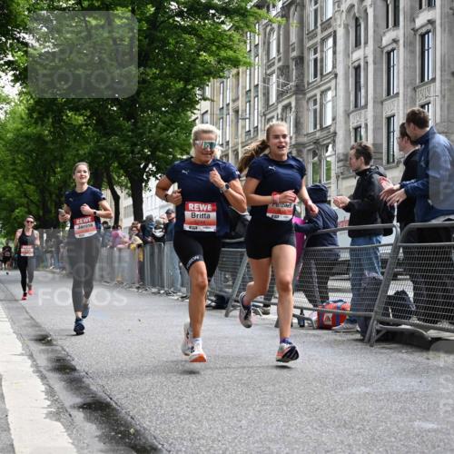 14.06.2026 - REWE Women's Run J. Mangold http://msf.ph/oto/9757439 14.06.2026 10:56:11 Ziel 5140, 5244, 5245, 5556, 5818, 5953 meine-sportfotos.de