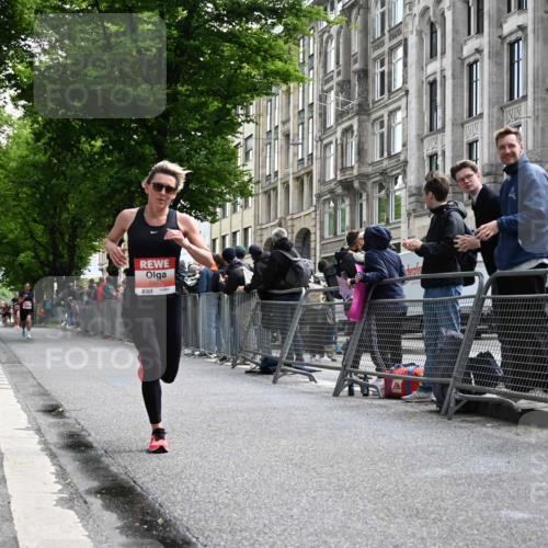 14.06.2026 - REWE Women's Run J. Mangold http://msf.ph/oto/9757458 14.06.2026 10:56:15 Ziel 5140, 5244, 5245, 5953 meine-sportfotos.de