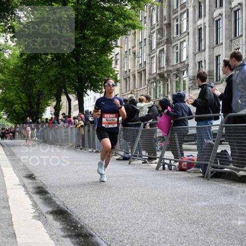 14.06.2026 - REWE Women's Run J. Mangold http://msf.ph/oto/9757475 14.06.2026 10:56:21 Ziel 5945 meine-sportfotos.de