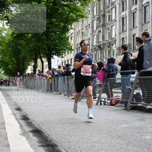 14.06.2026 - REWE Women's Run J. Mangold http://msf.ph/oto/9757480 14.06.2026 10:56:22 Ziel 5945 meine-sportfotos.de