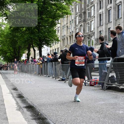 14.06.2026 - REWE Women's Run J. Mangold http://msf.ph/oto/9757483 14.06.2026 10:56:22 Ziel 5945 meine-sportfotos.de