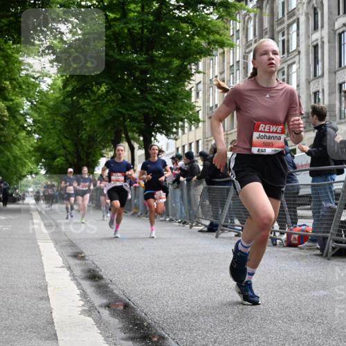 14.06.2026 - REWE Women's Run J. Mangold http://msf.ph/oto/9757522 14.06.2026 10:56:36 Ziel 5021, 5023, 5070, 5074, 5219, 5571, 5583, 6053 meine-sportfotos.de