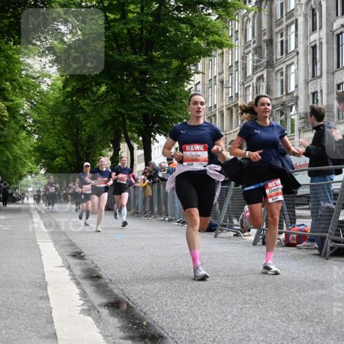 14.06.2026 - REWE Women's Run J. Mangold http://msf.ph/oto/9757535 14.06.2026 10:56:38 Ziel 5021, 5023, 5070, 5074, 5219, 5571, 5583, 6053 meine-sportfotos.de