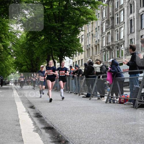 14.06.2026 - REWE Women's Run J. Mangold http://msf.ph/oto/9757548 14.06.2026 10:56:39 Ziel 5021, 5023, 5070, 5074, 5219, 5571, 5583, 6053 meine-sportfotos.de