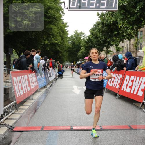 14.06.2026 - REWE Women's Run Strokosch-Dieckow http://msf.ph/oto/9757557 14.06.2026 09:43:59 Ziel 11296 meine-sportfotos.de
