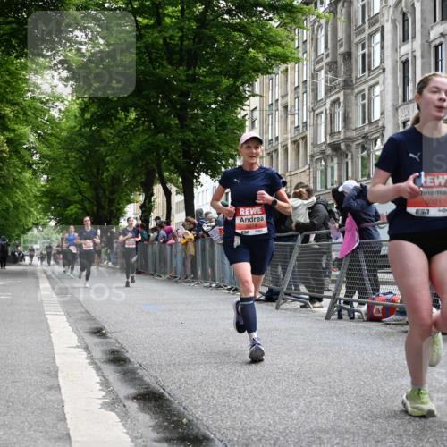14.06.2026 - REWE Women's Run J. Mangold http://msf.ph/oto/9757572 14.06.2026 10:56:41 Ziel 5021, 5074, 5209, 5571, 5583, 5964, 6053 meine-sportfotos.de