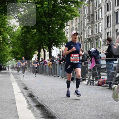 14.06.2026 - REWE Women's Run J. Mangold http://msf.ph/oto/9757574 14.06.2026 10:56:41 Ziel 5021, 5074, 5209, 5571, 5583, 5964, 6053 meine-sportfotos.de