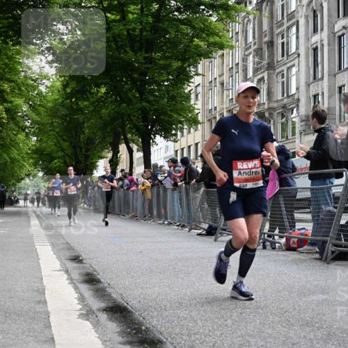 14.06.2026 - REWE Women's Run J. Mangold http://msf.ph/oto/9757577 14.06.2026 10:56:41 Ziel 5021, 5074, 5209, 5571, 5583, 5964, 6053 meine-sportfotos.de