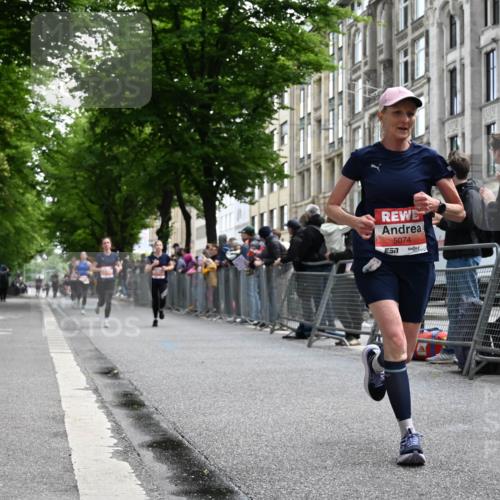 14.06.2026 - REWE Women's Run J. Mangold http://msf.ph/oto/9757579 14.06.2026 10:56:42 Ziel 5021, 5074, 5209, 5571, 5583, 5640, 5964, 6053 meine-sportfotos.de