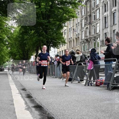 14.06.2026 - REWE Women's Run J. Mangold http://msf.ph/oto/9757625 14.06.2026 10:56:50 Ziel 5209, 5218, 5500, 5552, 5640, 5804, 5872, 5964 meine-sportfotos.de