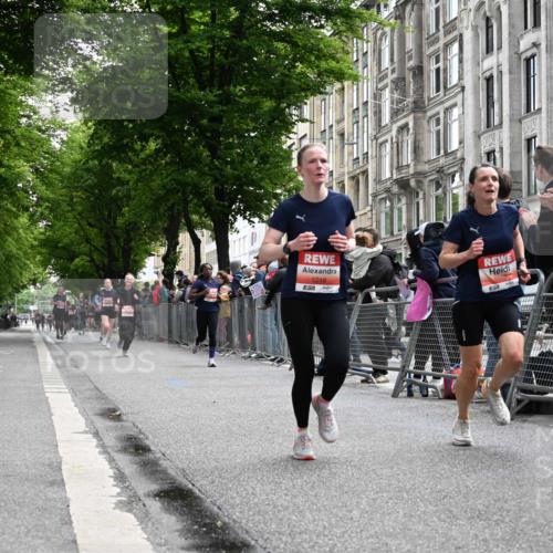 14.06.2026 - REWE Women's Run J. Mangold http://msf.ph/oto/9757636 14.06.2026 10:56:51 Ziel 5218, 5500, 5552, 5640, 5804, 5872 meine-sportfotos.de