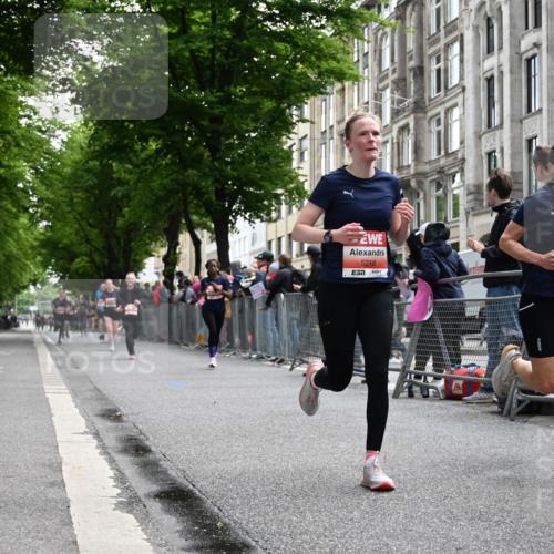14.06.2026 - REWE Women's Run J. Mangold http://msf.ph/oto/9757639 14.06.2026 10:56:51 Ziel 5218, 5500, 5552, 5640, 5804, 5872 meine-sportfotos.de