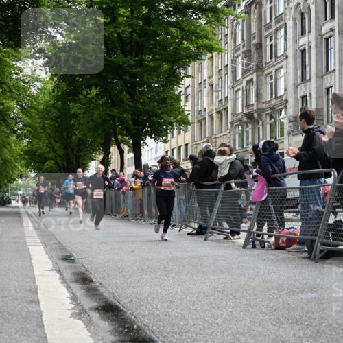 14.06.2026 - REWE Women's Run J. Mangold http://msf.ph/oto/9757650 14.06.2026 10:56:52 Ziel 5218, 5500, 5552, 5640, 5804, 5872 meine-sportfotos.de