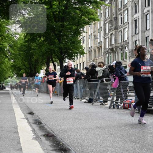 14.06.2026 - REWE Women's Run J. Mangold http://msf.ph/oto/9757664 14.06.2026 10:56:54 Ziel 5048, 5218, 5500, 5552, 5683, 5804, 5872 meine-sportfotos.de