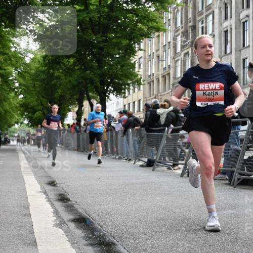 14.06.2026 - REWE Women's Run J. Mangold http://msf.ph/oto/9757687 14.06.2026 10:56:57 Ziel 5048, 5333, 5500, 5683, 5804, 5872 meine-sportfotos.de