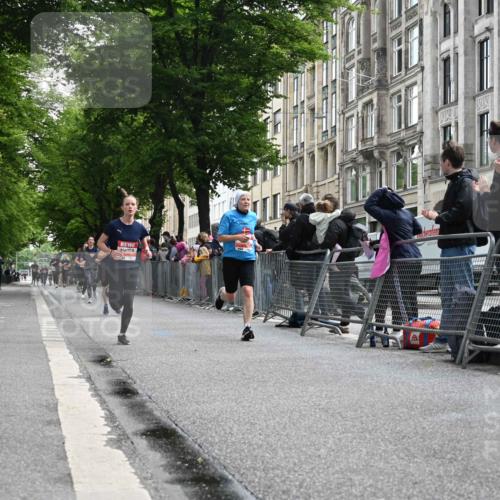 14.06.2026 - REWE Women's Run J. Mangold http://msf.ph/oto/9757693 14.06.2026 10:56:58 Ziel 5048, 5333, 5500, 5683, 5804, 5872 meine-sportfotos.de