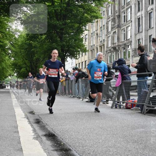 14.06.2026 - REWE Women's Run J. Mangold http://msf.ph/oto/9757701 14.06.2026 10:56:59 Ziel 5048, 5333, 5500, 5683, 5804, 5872, 5913, 5933 meine-sportfotos.de