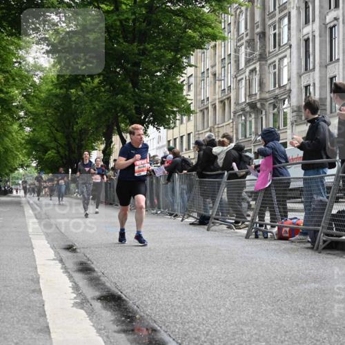 14.06.2026 - REWE Women's Run J. Mangold http://msf.ph/oto/9757718 14.06.2026 10:57:00 Ziel 5048, 5333, 5500, 5683, 5804, 5913, 5933 meine-sportfotos.de