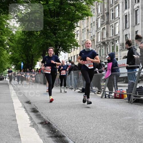 14.06.2026 - REWE Women's Run J. Mangold http://msf.ph/oto/9757831 14.06.2026 10:57:12 Ziel 5006, 5202, 5228, 5499, 5806, 5924 meine-sportfotos.de