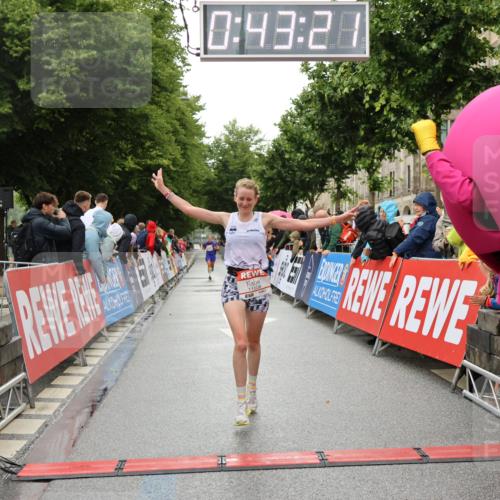 14.06.2026 - REWE Women's Run Strokosch-Dieckow http://msf.ph/oto/9757838 14.06.2026 09:43:43 Ziel 10402, 11508 meine-sportfotos.de